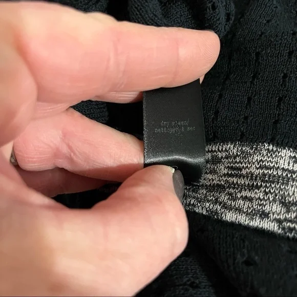 rag & bone Ariana Perforated Split Back Sweater Pullover Size Medium - Picture 11 of 11